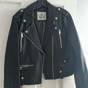 Fake leather black Levi jacket